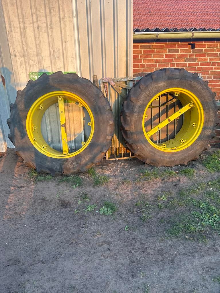 Tractorbanden met velg 420/85 R38, Zakelijke goederen, Agrarisch | Onderdelen | Banden, Velgen en Assen, Ophalen