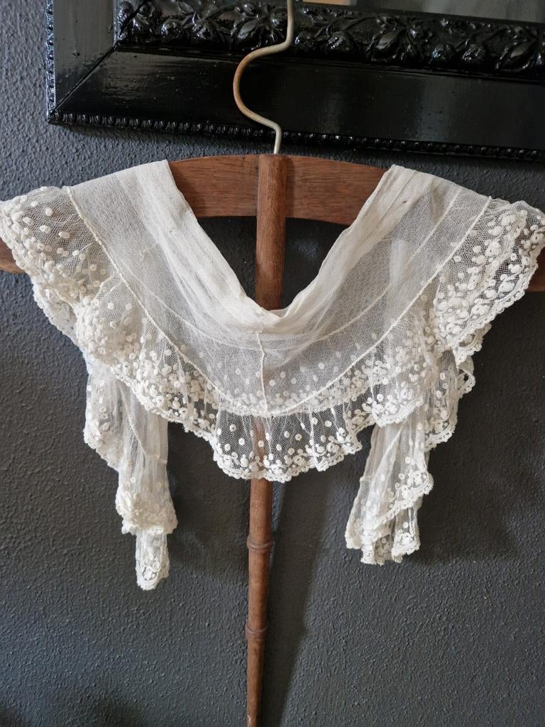 Antieke kledinghanger met kraagje, Ophalen of Verzenden