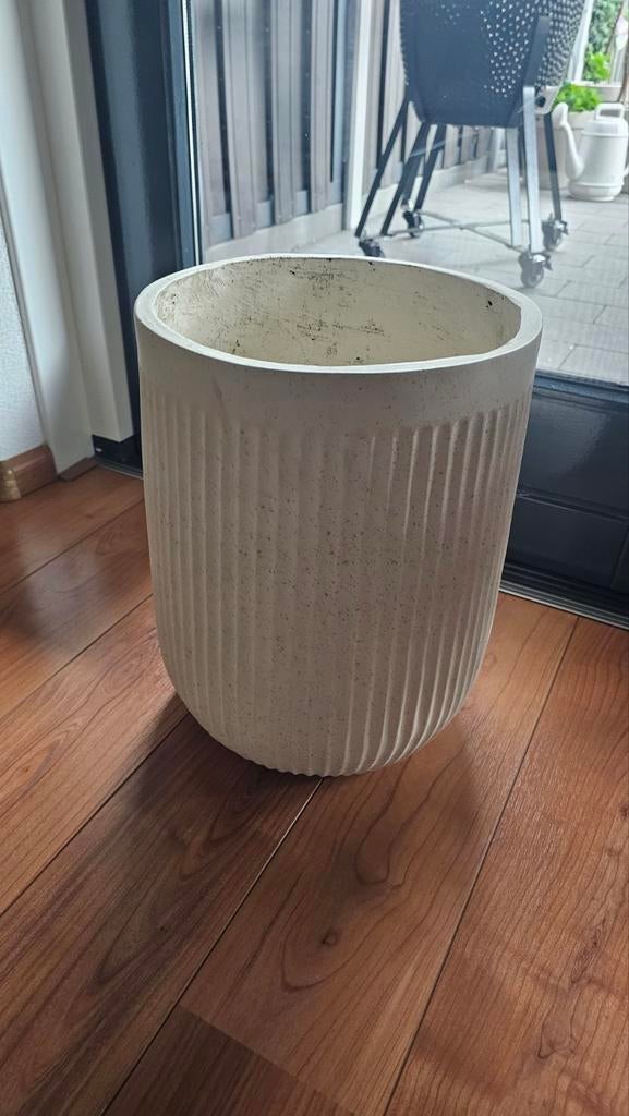 Creme bloempot Leenbakker, 40x30 cm, zo goed als nieuw, Tuin en Terras, Bloempotten, 25 tot 40 cm, Rond, Binnen, Ophalen of Verzenden
