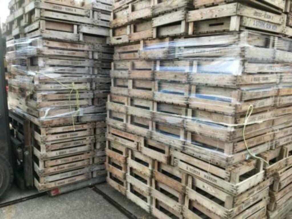 Houten kisten circa 18x43x61cm ,ideaal als kerstpakket