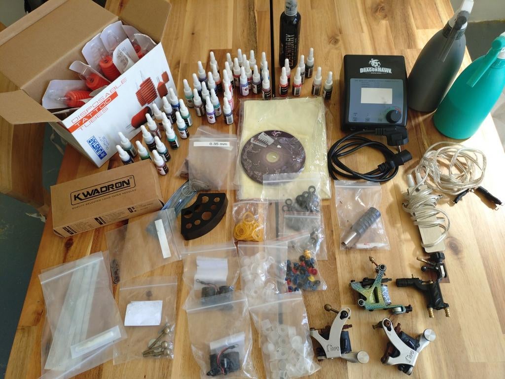 Complete Tattoo Set - Machines, Inkt & Accessoires, Overige kleuren, Ophalen of Verzenden, Zo goed als nieuw, Handen en Nagels