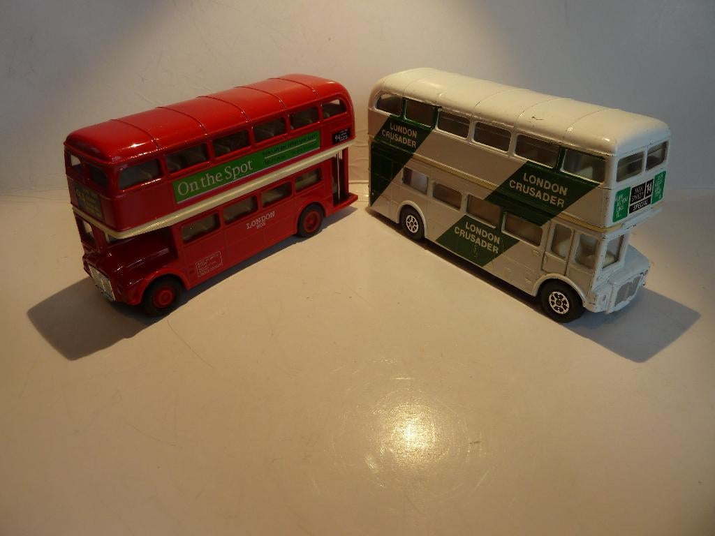 2 X DUBBELDEKKERS BUSSEN, Ophalen of Verzenden, Zo goed als nieuw, Bus of Vrachtwagen, Overige merken