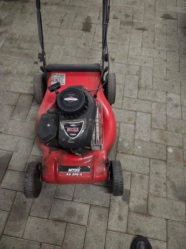 Motormaaier sch, Ophalen