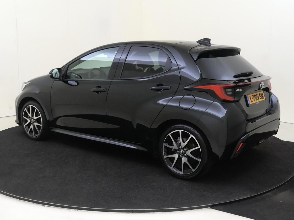 Toyota Yaris 1.5 Hybrid Executive | Automaat | Lichtmetalen, Auto's, Toyota, Adaptive Cruise Control, 450 kg, Gebruikt, Euro 6