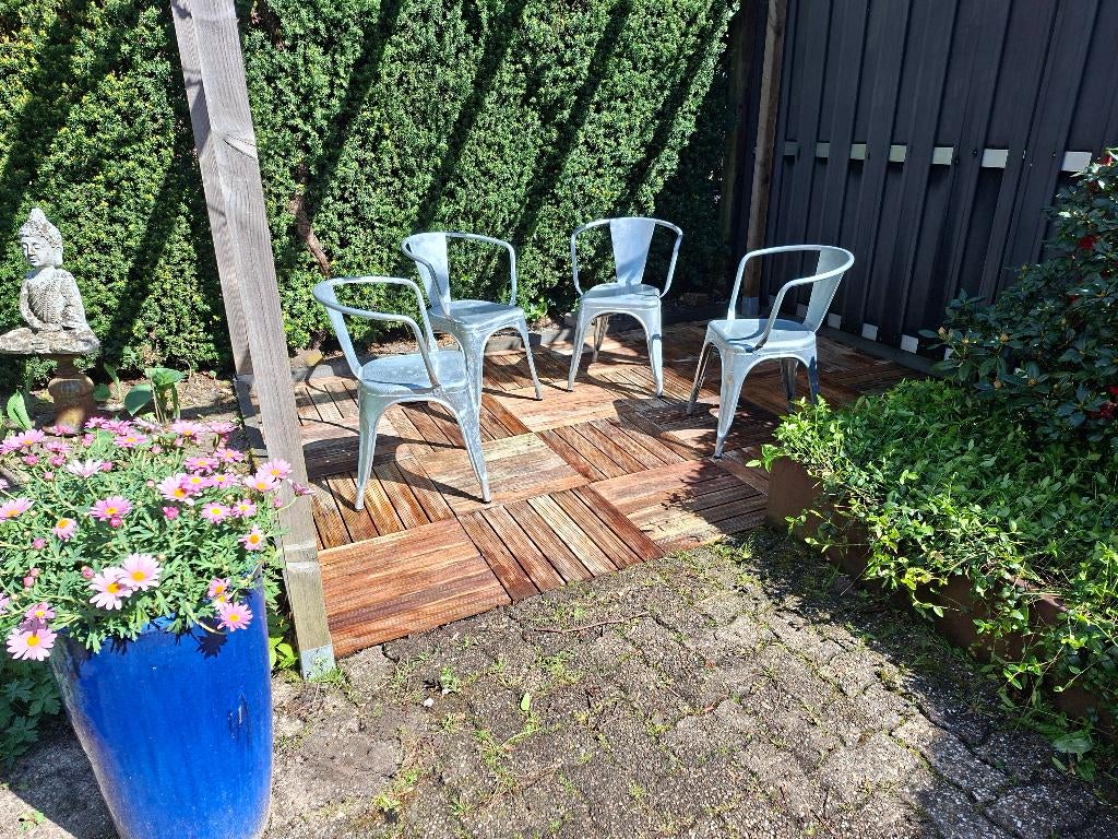 Stapelbare metalen stoel Bistro met armleuningen, Ophalen, Gebruikt, Metaal, Stapelbaar