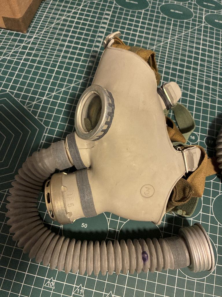 Russisch kindergasmasker PDF-D Maat 3 (L), Verzamelen, Militaria | Algemeen, Ophalen of Verzenden, Landmacht, Overige gebieden