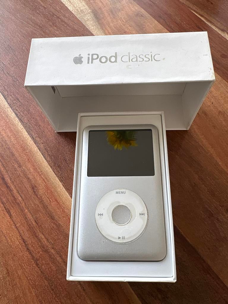 iPod Classic 160 GB met originele verpakking en oplaadkabel, Ophalen of Verzenden, Gebruikt, Classic, 40 GB en meer