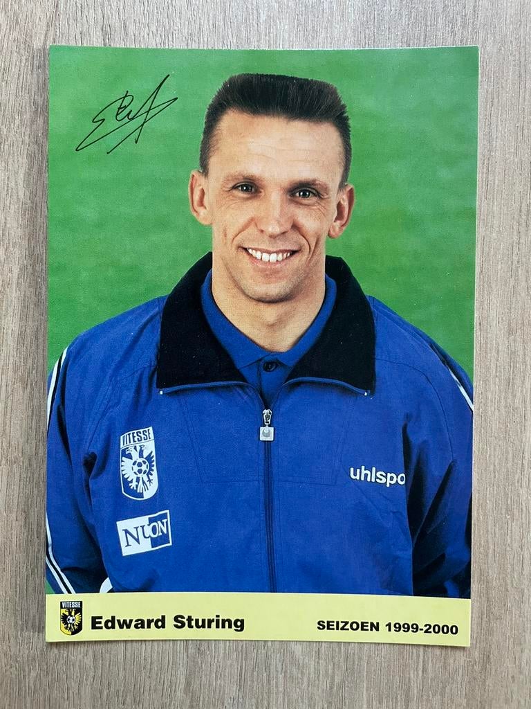 Fotokaart Edward Sturing (Vitesse, PSV)., Verzamelen, Sportartikelen en Voetbal, Ophalen of Verzenden, Nieuw, PSV, Spelerskaart