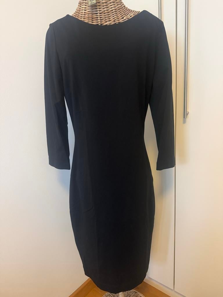 Ladress Zwarte Jurk met 3/4 Mouwen - Maat M, Kleding | Dames, Jurken, Maat 38/40 (M), Zwart, Ophalen of Verzenden, Zo goed als nieuw