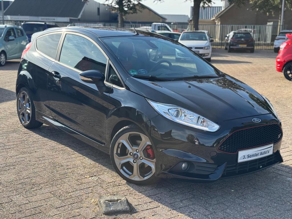 Ford Fiesta 1.6 ST2 CLIMA RECARO 86DKM PDC DEALERONDH., Auto's, Ford, Voorwielaandrijving, 1596 cc, 1063 kg, Gebruikt