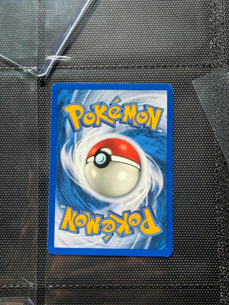 Pikachu Shadowless Base Set Pokémon Kaart (58/102), Hobby en Vrije tijd, Verzamelkaartspellen | Pokémon, Ophalen of Verzenden