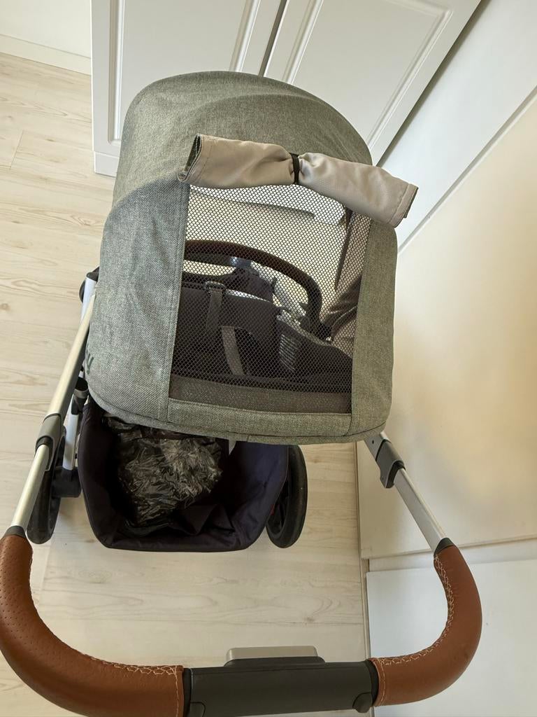 Uppababy Vista V2 Kinderwagen + Piggyback Board, Gebruikt, Combiwagen, Met reiswieg, Ophalen