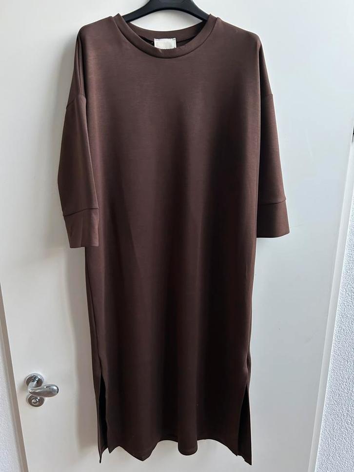 GARCONNE losvallende jurk bruin mt TU, Kleding | Dames, Jurken, Nieuw, Bruin, Onder de knie, Ophalen of Verzenden