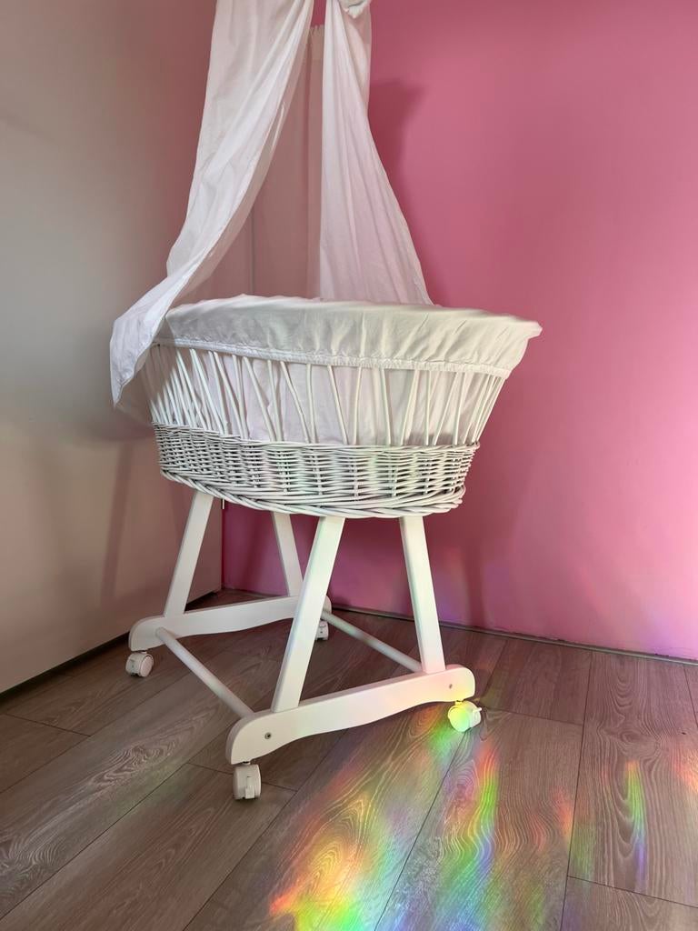 Prachtig rotan wiegje met matras - uitwasbare bekleding, Kinderen en Baby's, Babywiegjes en Ledikanten, Ophalen, Gebruikt, Wieg