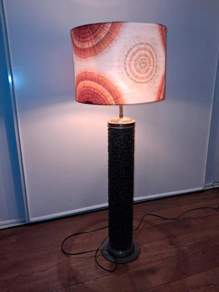 Vintage upcycled vloerlamp behangdrukrol retro kap, Huis en Inrichting, Lampen | Vloerlampen, Gebruikt, 150 tot 200 cm, Ophalen of Verzenden