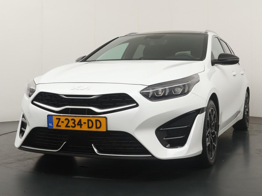 Kia Ceed Sportswagon 1.5 T-GDi GT-Line Navigatie - Achteruit, Gebruikt, 4 cilinders, 160 pk, Leder en Stof