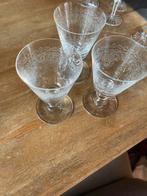 Set van  3 antieke  wijnglazen met gravure, Antiek en Kunst, Antiek | Glas en Kristal, Ophalen