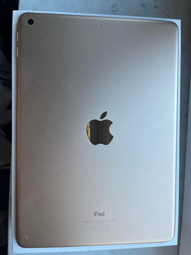 Apple iPad air 2 model A1822, Computers en Software, Apple iPads, Gebruikt, Apple iPad Air, 128 GB, Ophalen