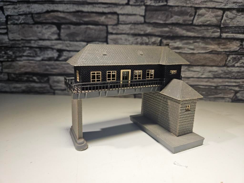 Brugseinhuis overweghuis N spoor modeltrein 1:160, Overige merken, Gebruikt, Gelijkstroom of Wisselstroom, Brug, Tunnel of Gebouw