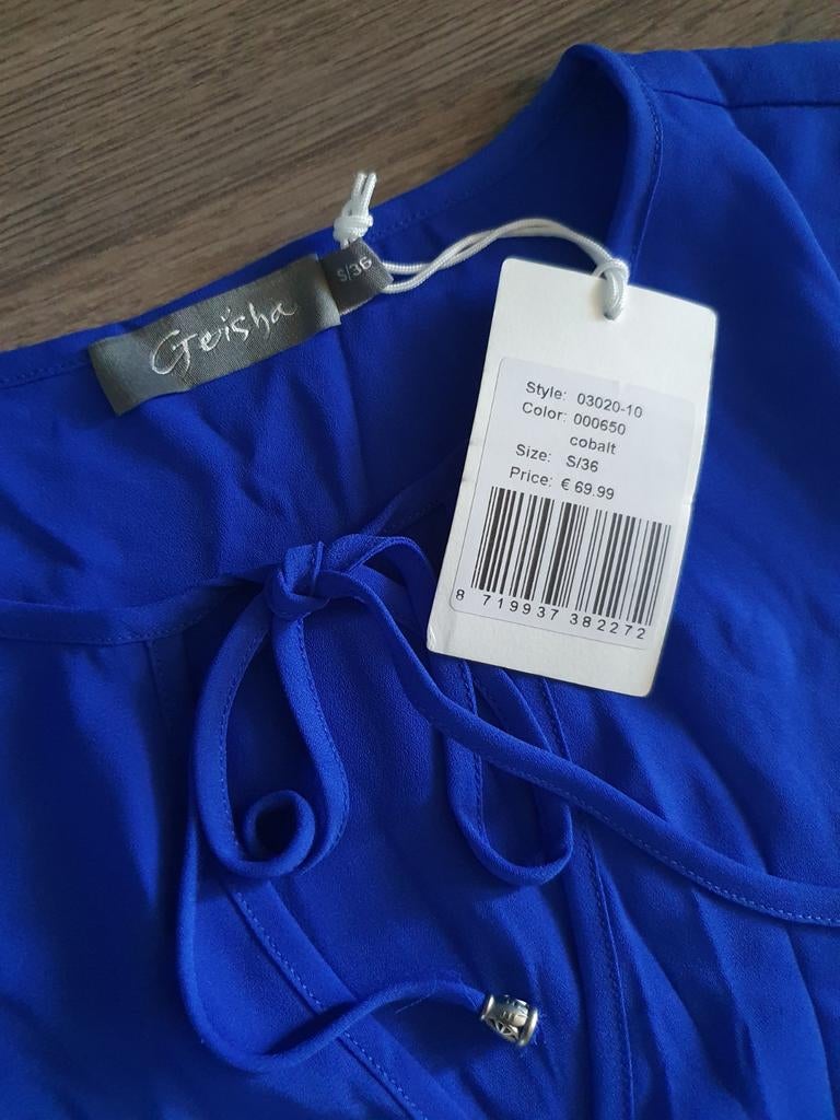 Mooie nieuwe kobalt blauwe Geisha top
maat S, Kleding | Dames, Tops, Geisha, Blauw, Nieuw, Ophalen of Verzenden