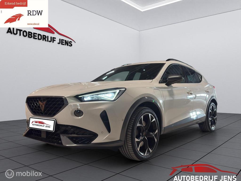CUPRA Formentor 1.4 e-Hybrid VZ Perf.|PANO|Stoel Mem|, Gebruikt, 4 cilinders, Formentor, Leder en Stof