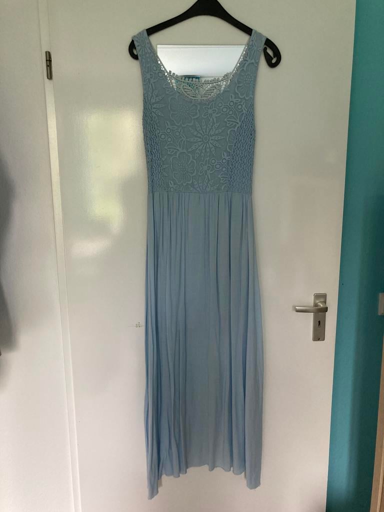 Babyblauwe lange jurk (gevoerd) met gehaakt bovenstuk mt M, Maat 38/40 (M), Overige typen, Blauw, Ophalen of Verzenden