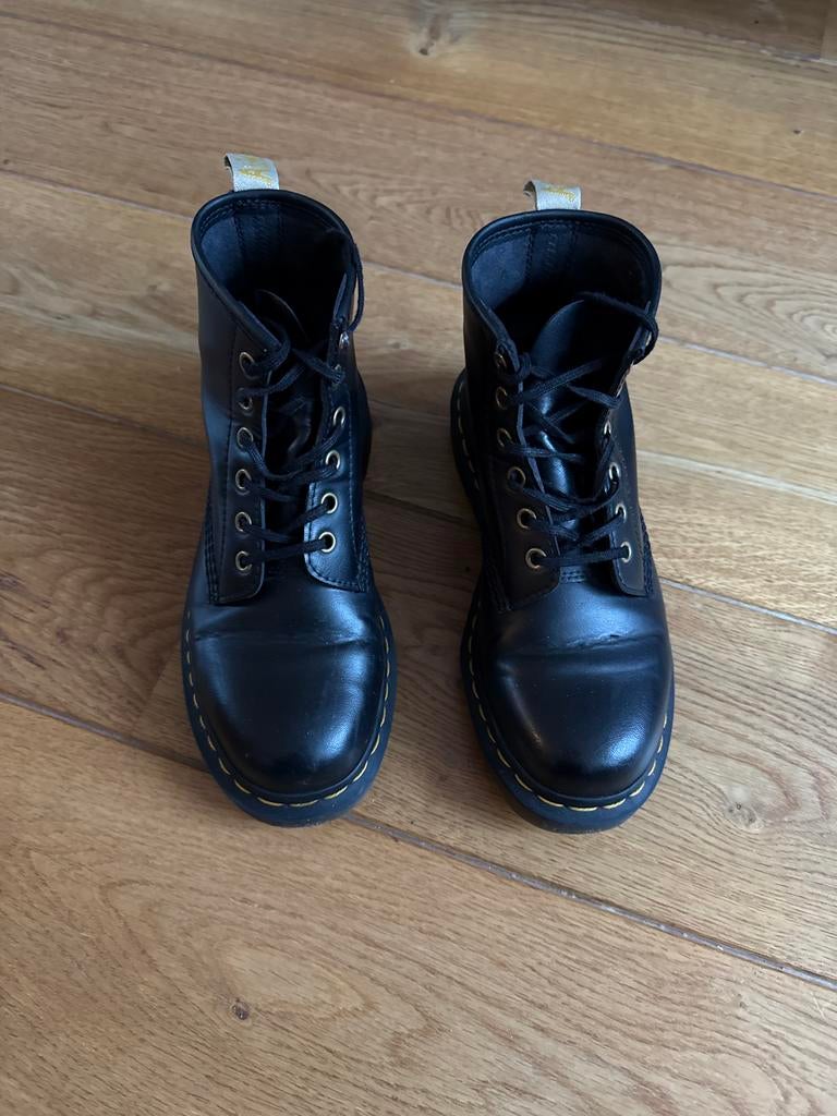 Dr. Martens Vegan 1460 Laarzen Zwart, Ophalen, Zo goed als nieuw, Zwart, Lage of Enkellaarzen