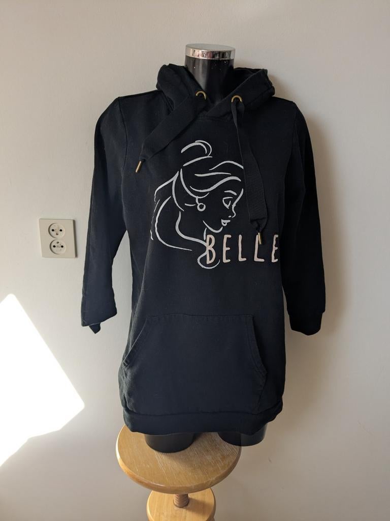 Zwarte hoodie met Belle. L, Ophalen of Verzenden, Gedragen, Maat 42/44 (L), Zwart