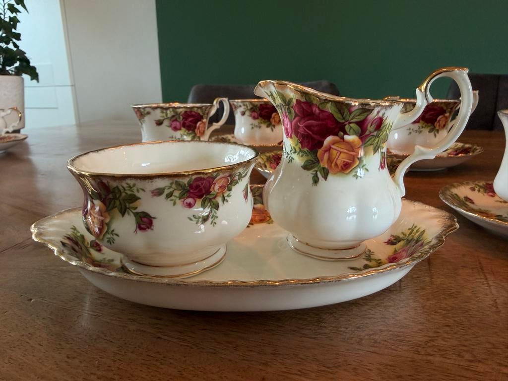 Royal Albert Old Country Roses Servies - Zeer Goede Staat, Ophalen