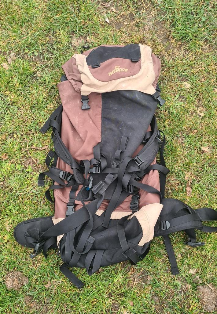 Nomad Rugzak 70 Liter met Regenhoes - Ideaal voor Trekking, Sieraden, Tassen en Uiterlijk, Tassen | Rugtassen, Gebruikt, Nomad