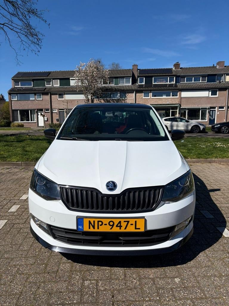 Skoda Fabia monte carlo, 21 km/l, Stof, 40 €/maand, Wit