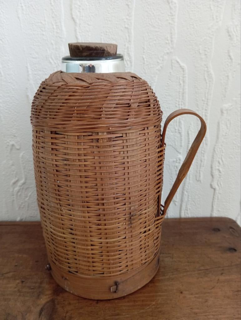 Brocante,vintage thermoskan van van riet., Ophalen of Verzenden