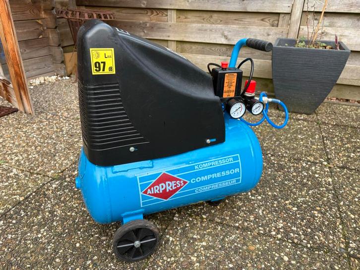 Airpress Compressor, Doe-het-zelf en Verbouw, Compressors, Gebruikt, 6 tot 10 bar, Minder dan 25 liter, Minder dan 200 liter/min