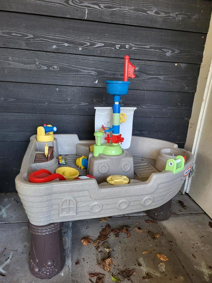 Little tikes piratenboot watertafel, Kinderen en Baby's, Speelgoed | Buiten | Zandbakken, Gebruikt, Ophalen