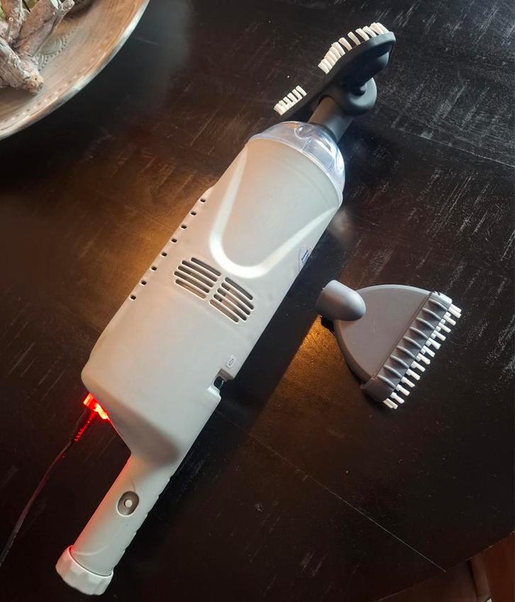 Intex spa en zwembad stofzuiger, oplaadbaar, Tuin en Terras, Zwembad-toebehoren, Zo goed als nieuw, Ophalen of Verzenden