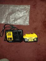 Dewalt 18V  oplader +5Ah accu, Ophalen of Verzenden, Nieuw
