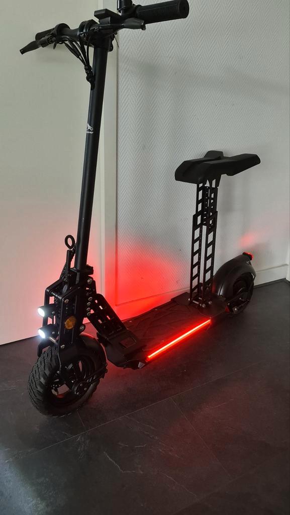 Tekoop: x1  e-step, Fietsen en Brommers, Steps, Zo goed als nieuw, Gewone step, Ophalen of Verzenden