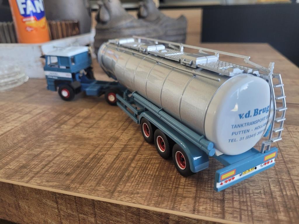 Daf tanktransport  van de brug, Nieuw, L, Lion, L