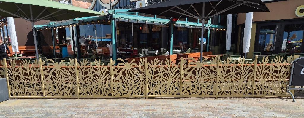 Stijlvolle goudkleurige terrasschermen–29 meter–uniek design, Ophalen, 100 tot 150 cm, Zo goed als nieuw, 200 cm of meer