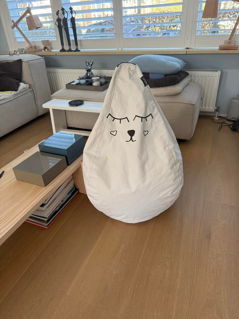 Witte zitzak met schattig gezichtje, Ophalen, Gebruikt, Wit, Zitzak