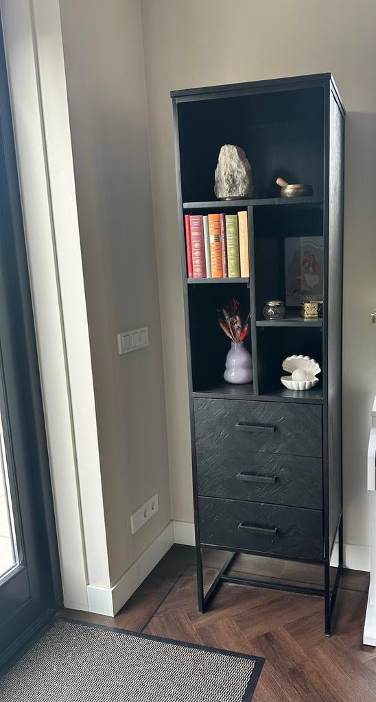 Zwarte mango houten visgraat kast met staal, Huis en Inrichting, Ophalen, Gebruikt