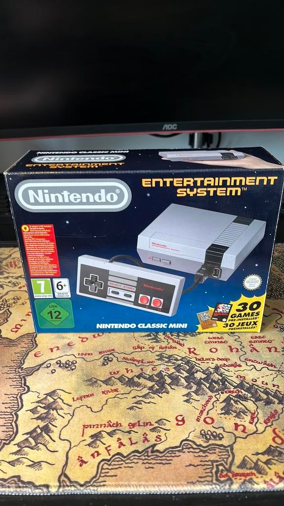 Nintendo classic mini met 30 games als nieuw met doos!, Ophalen of Verzenden, Zo goed als nieuw, Met 2 controllers