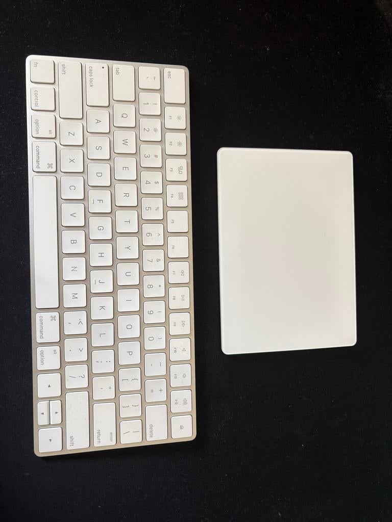 Apple Magic Keyboard en Magic Trackpad, Computers en Software, Gebruikt, Toetsenbord en muis-set, Ophalen of Verzenden, Draadloos