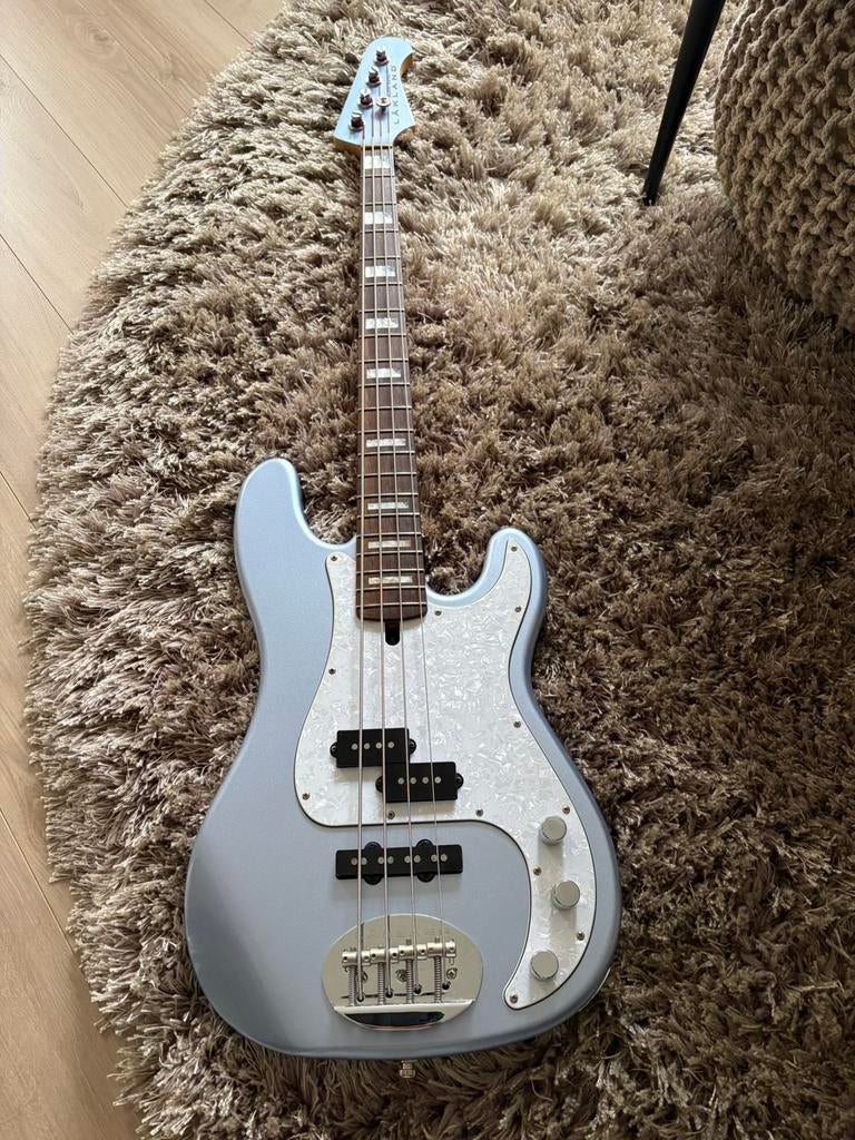 Lakland Skyline 44-64 Ice Blue Metallic Gloss, Ophalen, Gebruikt, Solid body, Overige merken