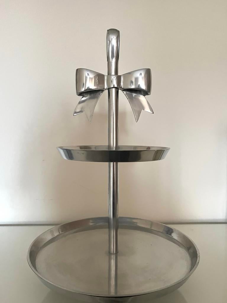 Rivièra Maison etagère met strik - Zilverkleurig, Huis en Inrichting, Woonaccessoires | Etagères, Ophalen, Zo goed als nieuw