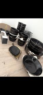 Zwarte servies set 8 pers. NIEUW!, Ophalen, Zo goed als nieuw, Bord(en), Overige stijlen