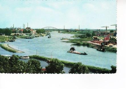 ARNHEM,- Rijngezicht. Steenfabriek. Binnenvaart. 03-04, Verzamelen, Ansichtkaarten | Nederland, Ophalen of Verzenden, 1960 tot 1980