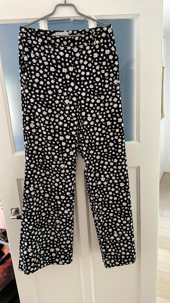 Fabienne Chapot: Zwart/wit gebloemde Puck trousers maat 38, Maat 38/40 (M), Zwart, Ophalen of Verzenden, Lang