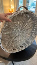 Grote ronde, witte mand/ dienblad van  Braxton, Ophalen, Zo goed als nieuw, Rond, Riet