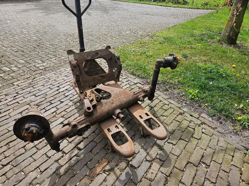 Vooras van John Deere 4020, Zakelijke goederen, Ophalen